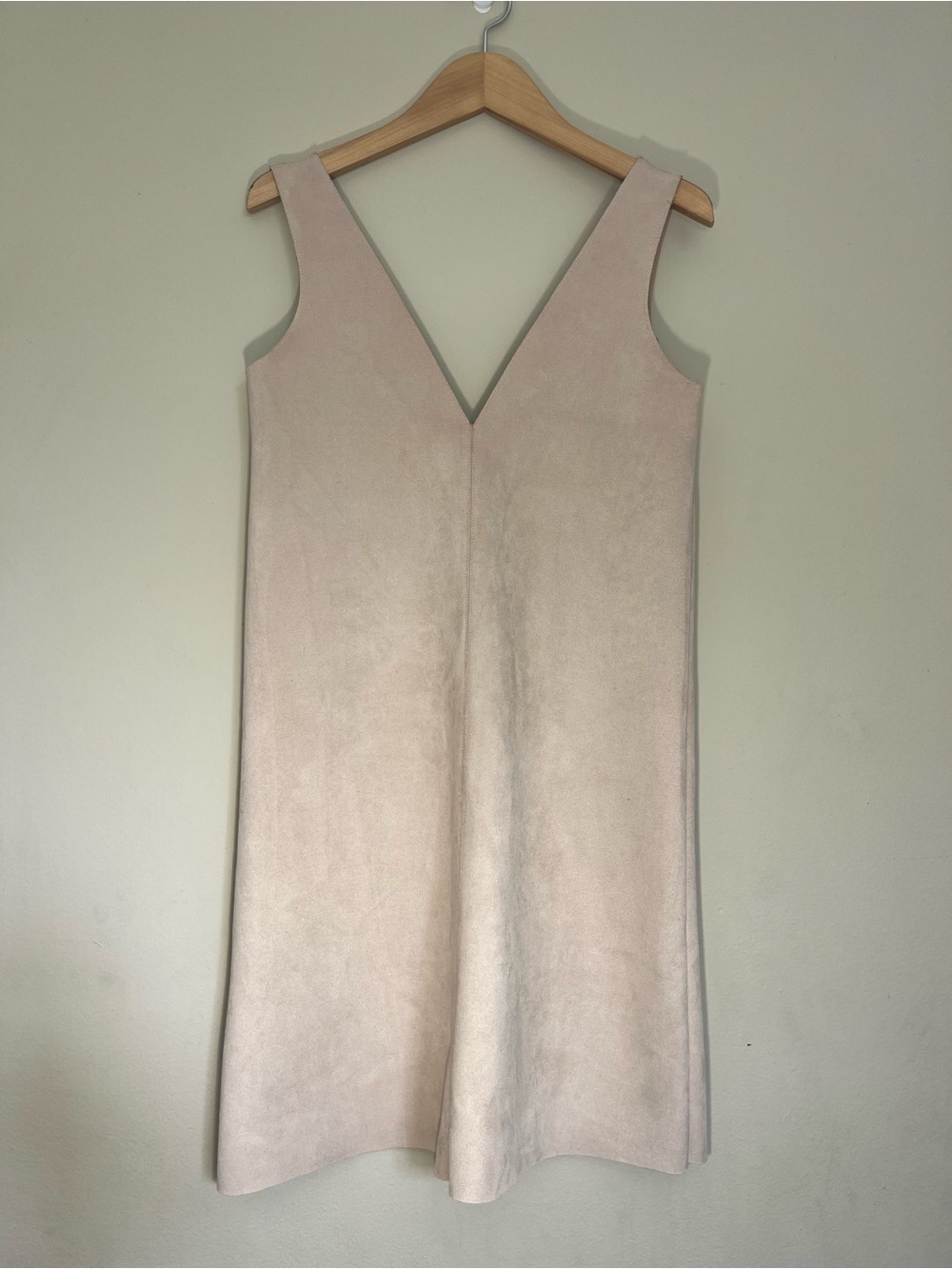 Zara Pale Blush V‑Neck Sleeveless Dress